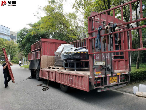 貝朗自動化設備發(fā)貨現場